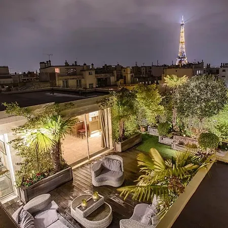 Penthouse Trocadero Apartment