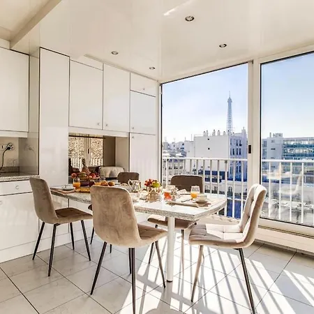 Penthouse Trocadero Apartment Paris